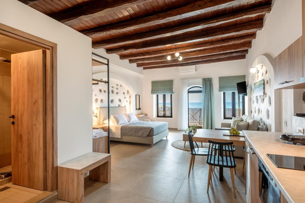 Superb Apartments Kriaras Sea View In Sfakia Khóra Sfakíon 外观 照片