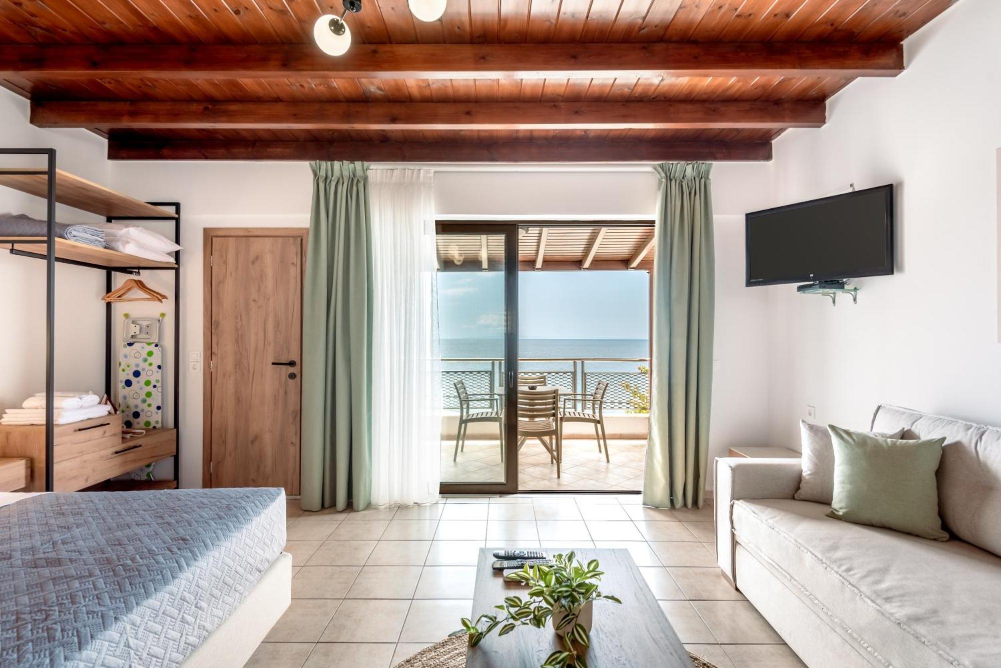 Superb Apartments Kriaras Sea View In Sfakia Khóra Sfakíon 外观 照片