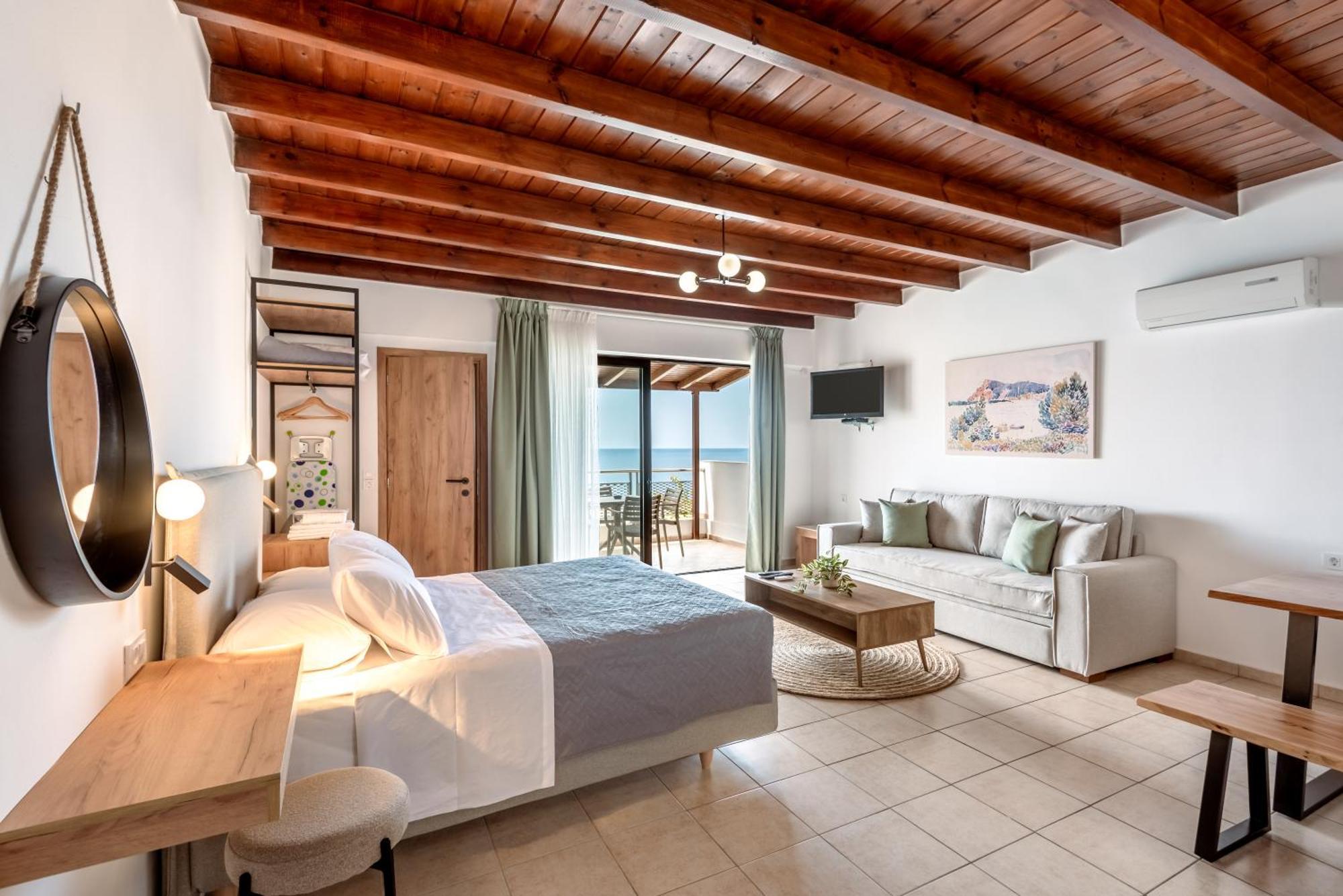 Superb Apartments Kriaras Sea View In Sfakia Khóra Sfakíon 外观 照片