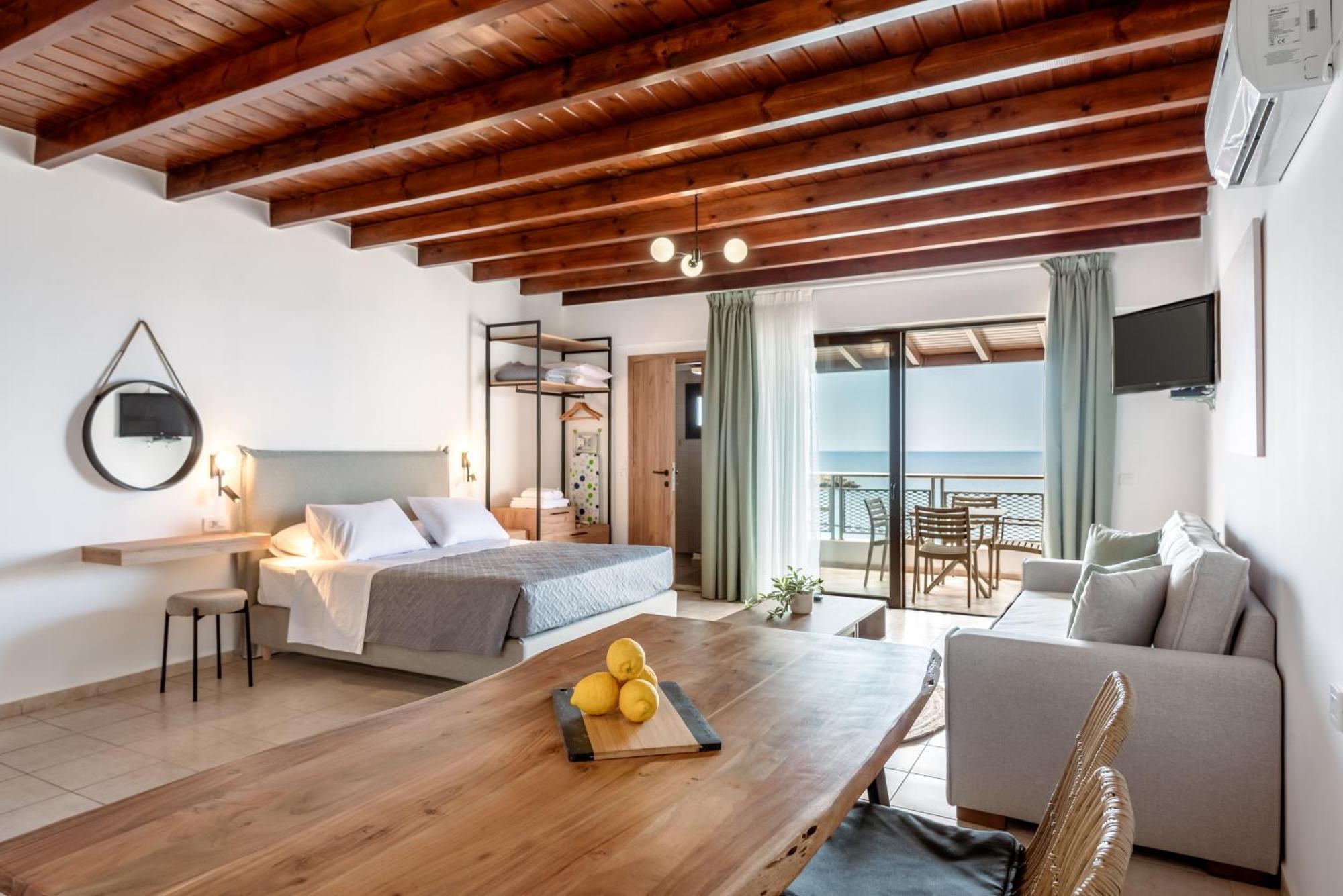 Superb Apartments Kriaras Sea View In Sfakia Khóra Sfakíon 外观 照片